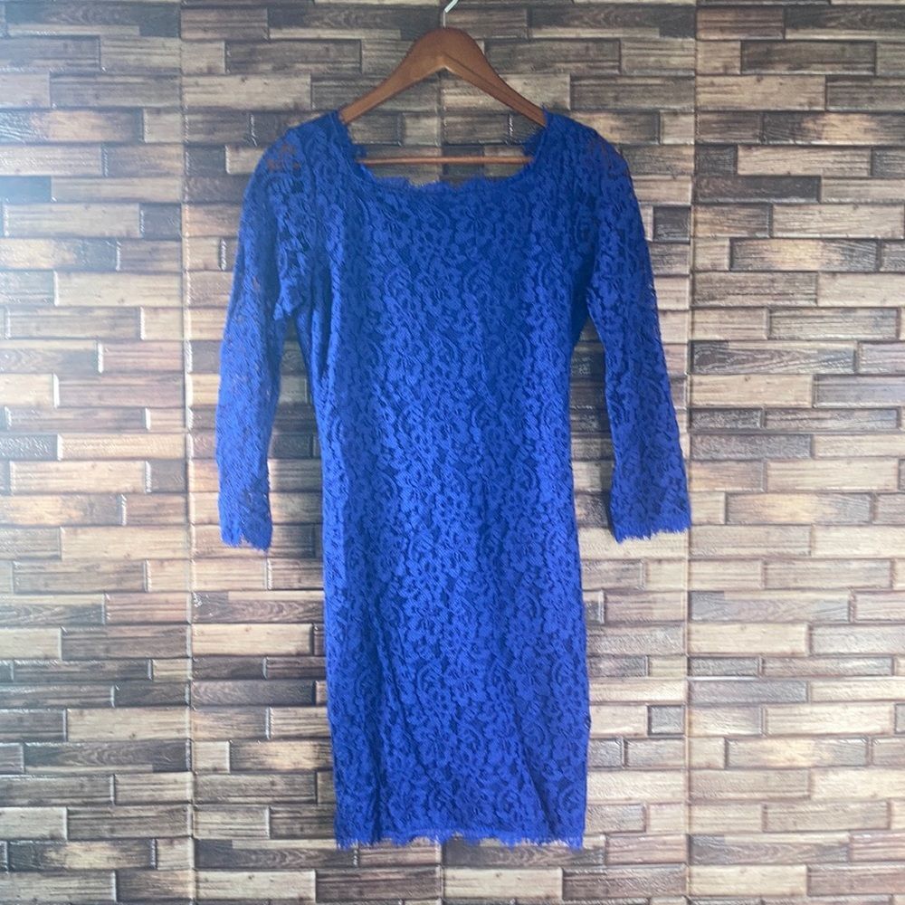 NWT Diane Von Furstenberg Lace dress, size 2 Cobalt Blue